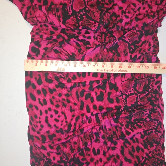 Dress Medium Wine Santiago Beautiful Sexy Whoa Ruched Sides M Fresh Raspberry - Picture 10 of 14